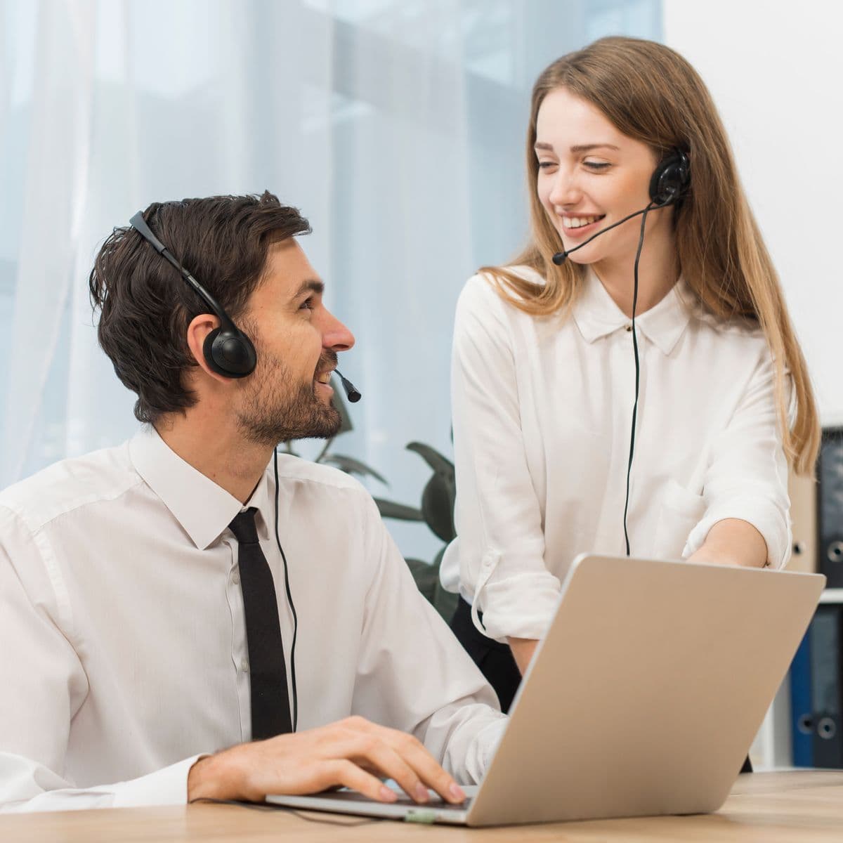 Call Center Communications team collaborating to find the best provider match